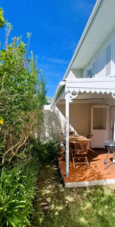 3 Bedroom Property for Sale in River Club Western Cape